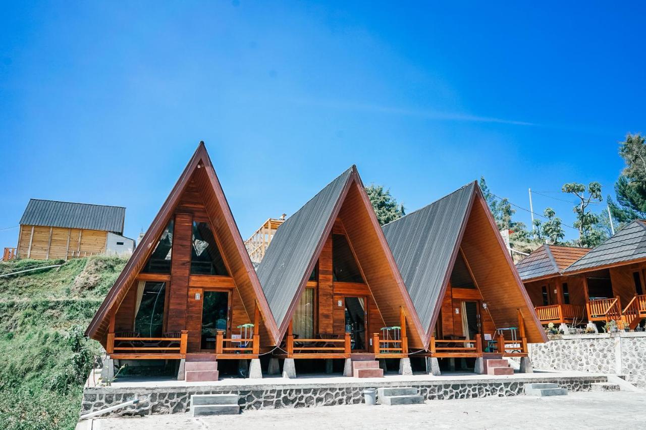 Golden Orchid Villa Diyeng Bagian luar foto