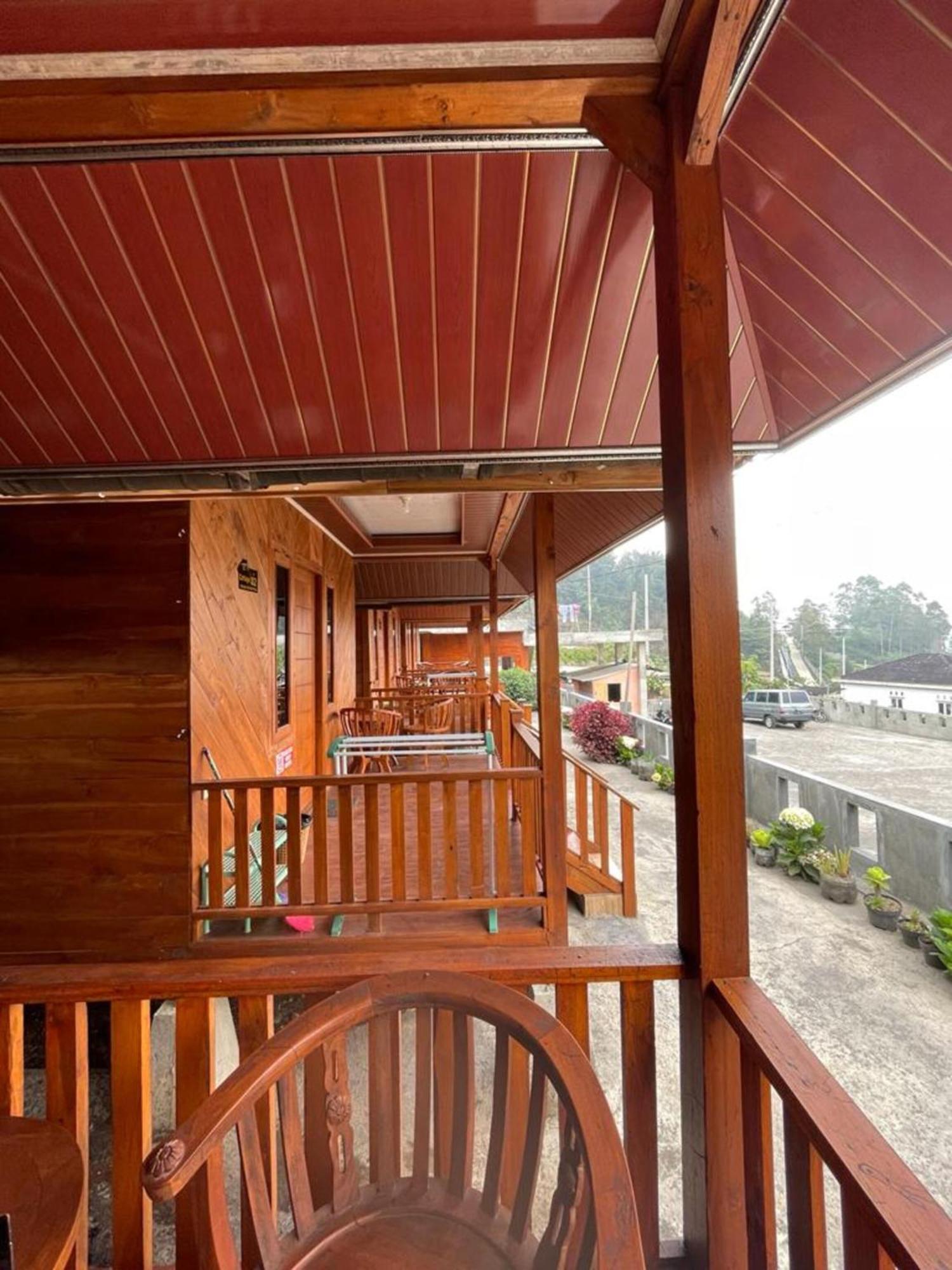 Golden Orchid Villa Diyeng Bagian luar foto